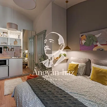 Angyan-haz Apartamento *